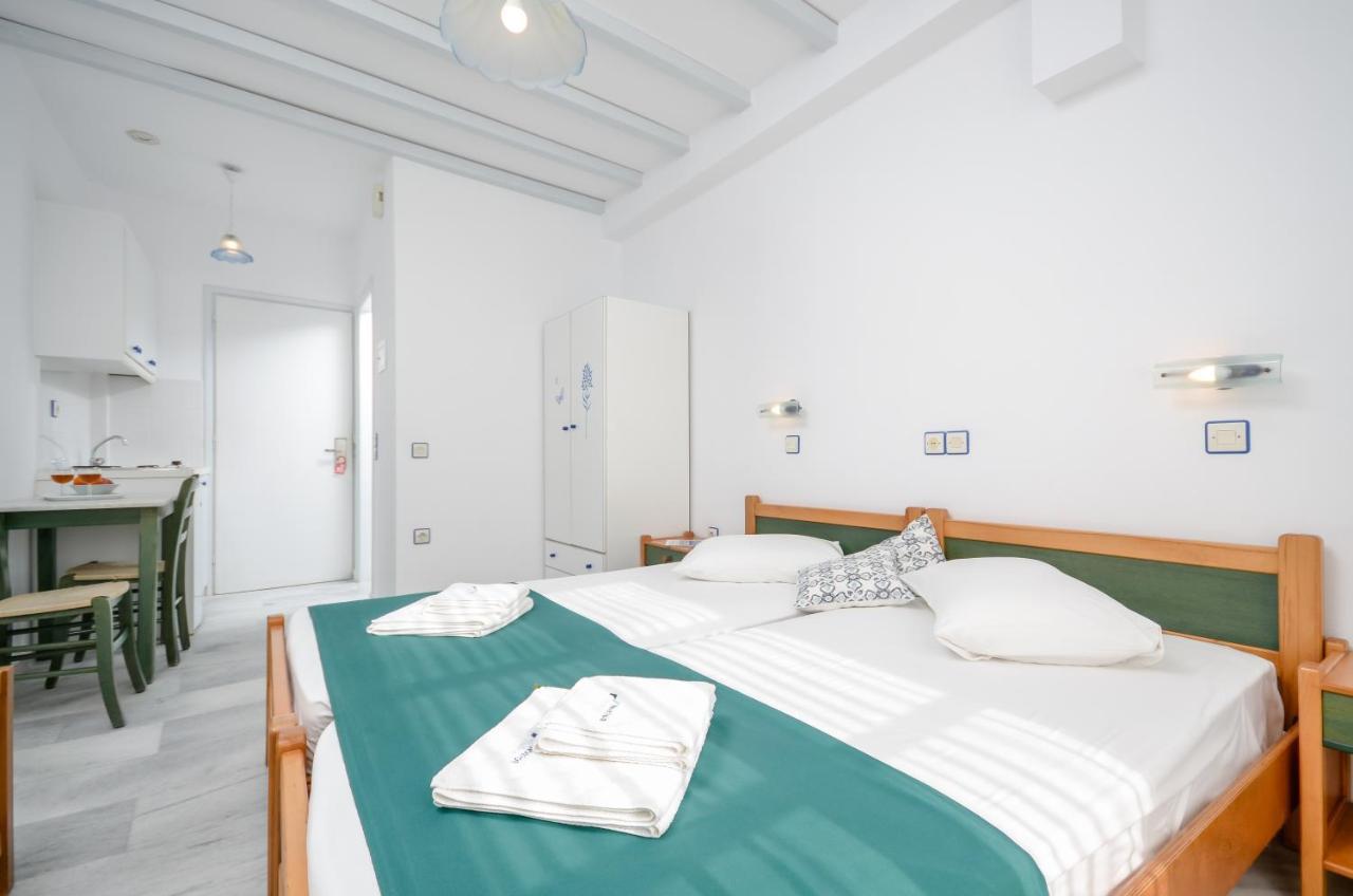 Naxos City Nostos Studios At Saint George Beach Agios Georgios Chora Naxos Town מראה חיצוני תמונה
